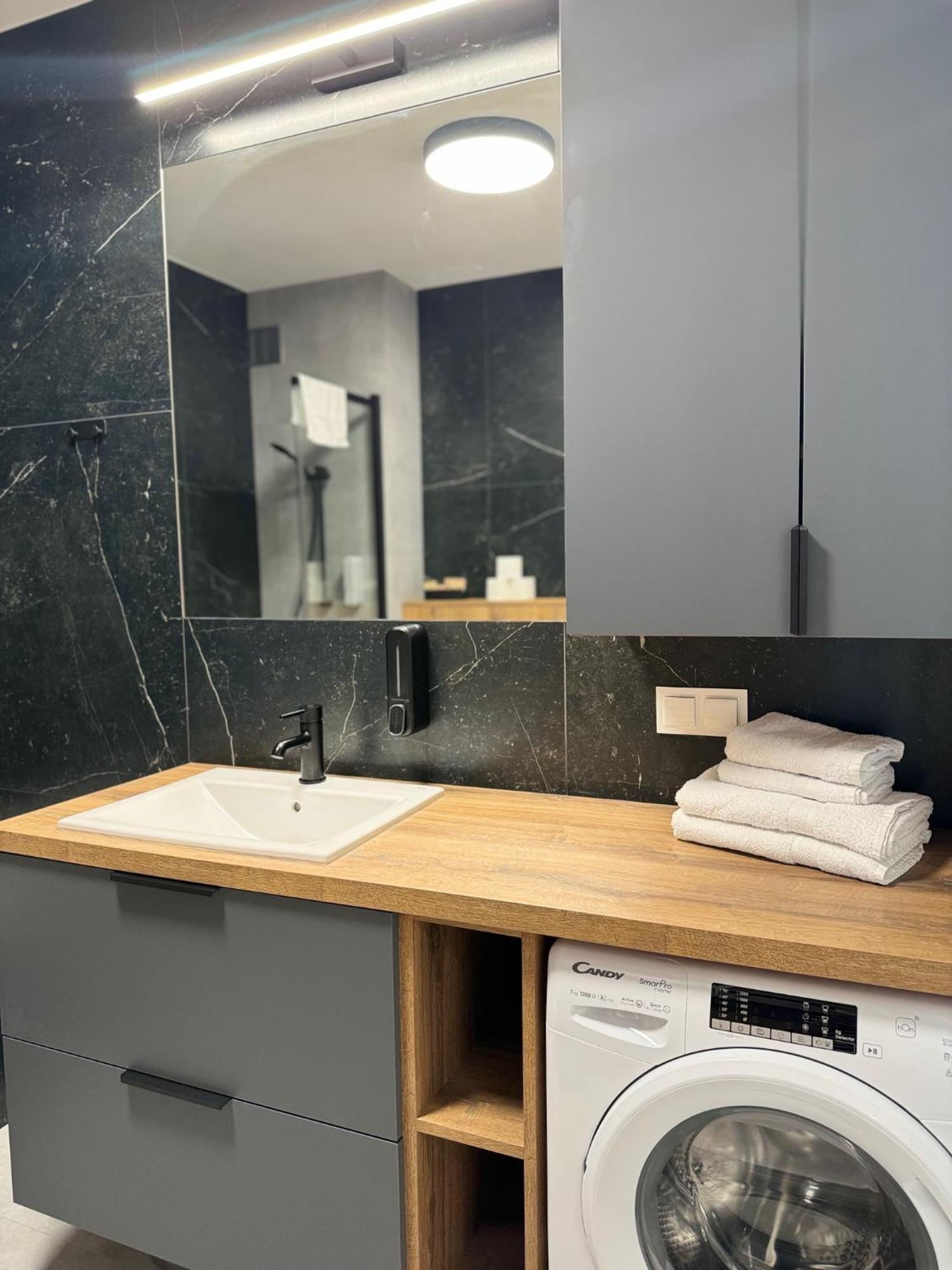 Apartament Poezji A20 Gold Gliwice Exterior foto